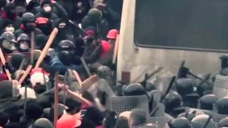 REVOLUTION IN UKRAINE! Брат за брата! HD 2013