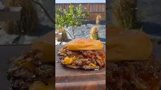 Bacon jam smash burgers