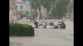 Сильные ливни, грозы и дождевые паводки в Севастополе