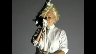 Sia, Face Revealed!!!