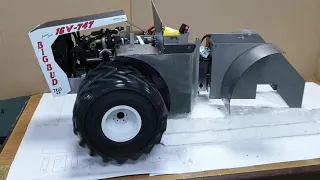 1/16 BIG  BUD  747  TRACTOR