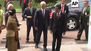 Australia PM welcomed by Indonesia president