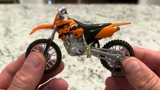 Unboxing of Welly KTM 450 cc motorcycle