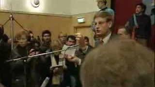 "We shall overcome" - kalabaliken i Rinkeby 1992 | Rapport | SVT