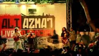 Ali Azmat-Sayonee Live @ Karachi 2011 [HQ]