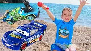 Disney Cars McQueen RACES ON BEACH ~ Ice Cream Sand Cone Surprise Cars 3 Toys