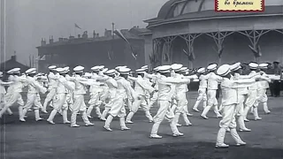 Марсово поле в Петербурге в 1912 году. Спортивный праздник.