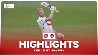 🤴 UNMISSABLE COX INNINGS | Kent v Essex Day 2 Highlights