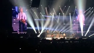 Paul McCartney-I saw her standing there-10/25/14