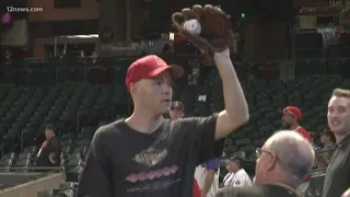 Zack Hample teaches us how to catch baseballs while at a game