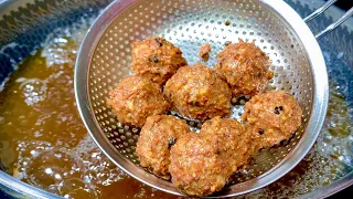 When frying meatballs, remember not to add flour. Let me teach you a trick.