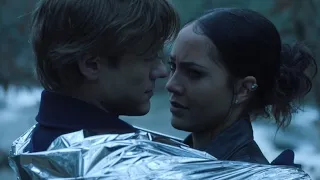 Mac and Riley realizing they have feelings for each other in MacGyver 2016