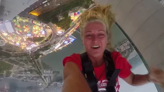 Сумасшедший прыжок в Макао, 233 метра. Crazy Bungy Jump 233 m in Macau