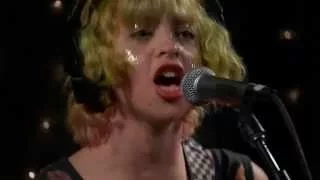 Mommy Long Legs - Life Rips (Live on KEXP)