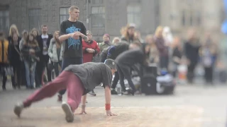 Крещатик. Танцы на Крещатике. Street dance in Kiev. 2017 весна 3