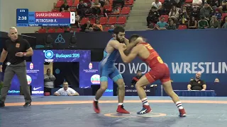 1/8 GR - 60 kg: Z. SHARSHENBEKO (KGZ) v. A. PETROSIAN (RUS)