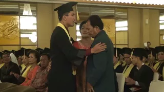 "MAULIATE MA INANG" Persembahan Wisudawan Terbaik Fakultas Pertanian UNIKA Santo Thomas SU