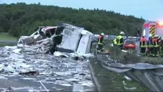 A7  Sattelzug durchbricht Mittelleitplanke - Lastwagenfahrer verstorben