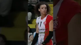 Valentina Diouf vs Queen Paola Egonu