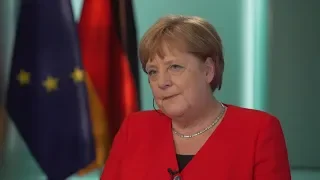 Меркель о беженцах, антисемитизме и популизме. Первое интервью канцлера Германии CNN