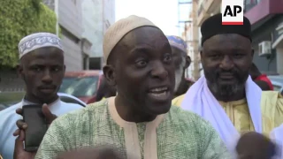 Barrow arrives for swearing in as Gambian president