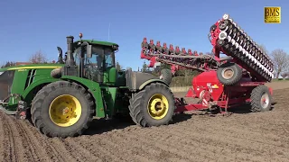 Landwirtschaft an der Ostsee  36-reihig Rüben drillen Traktor John Deere 9520R & 18m Horsch Maestro