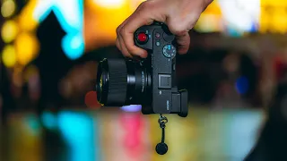 SONY A6700 POV NIGHT CITY STREET PHOTOGRAPHY! [LONDON]