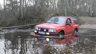 Нива утонула, на очереди Opel Frontera!