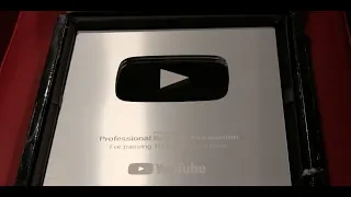 Pro Bowlers Receive PBA's YouTube Silver Play Button