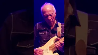Robin Trower Little bit of Sympathy Live at The Majestic Ventura Theater 5.5.2019 me abit drunk