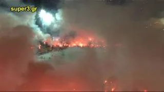 ARIS THESSALONIKI - BOCA JUNIORS 05/08/2009 - KLEANTHIS VIKELIDIS TEAM ENTRANCE