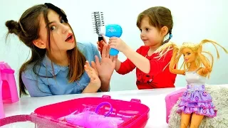 Новая прическа для Вики и куклы Барби! Игры в парикмахерскую.