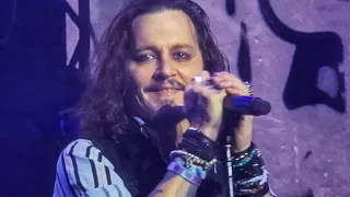 Hollywood Vampires- Heroes.4k. Manchester 8th July. Recorded from Front row. Johnny Depp.