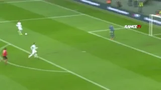 Goalkeeper Destroyed by Ronaldinho 😄😄