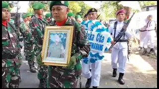 Personil Koramil 01/Blora Ikuti Upacara Pemakaman Secara Militer