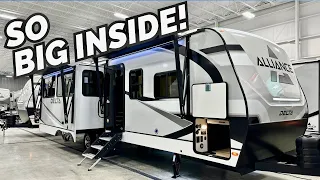 They got so much about this RV right | 2024 Alliance Delta 292RL