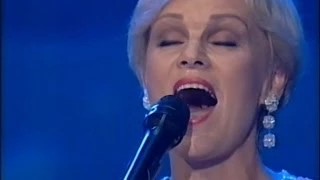 Katri Helena - Katson Sineen Taivaan (Live)