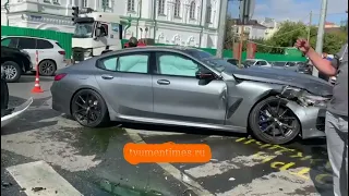 BMW не уступил Ниссану ДТП Тюмень Ленина - Челюскинцев 01.09.2022