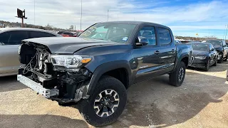 IAA Walk Around 1-6-23 + Salvaged 2023 Toyota Tacoma with Almost NO DAMAGE! WHY??