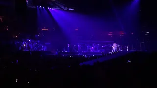 WAIT - MAROON 5 (LIVE AT BB&T CENTER)
