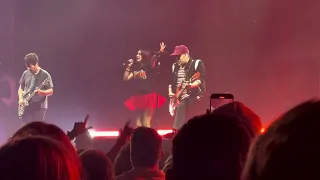 Fall Out Boy - Rat a Tat (With CARR, 4th Magic 8 Ball, LIVE DEBUT] [Minneapolis]