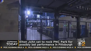 Elton John set to rock PNC Park for possible last performance in Pittsburgh