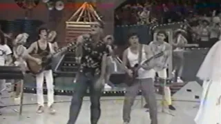 Cazuza e o Barão Vermelho (Bete Balanço) -  Cassino do Chacrinha Especial Festa Junina 1984