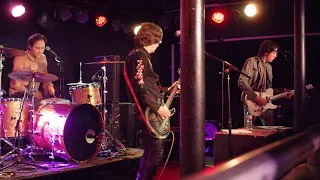 Flamin' Groovies - 'Slow Death' - Live at Chinnerys, Southend-on-Sea, Essex - 08.06.19