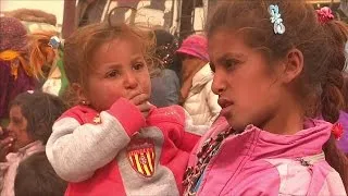 Families flee Raqqa after Syrian Democratic Forces offensive