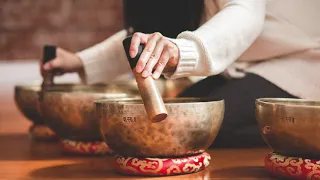 The sound of Tibetan singing bowls for contemplation and meditation. Relax. Harmony.