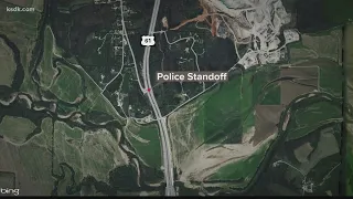 Man arrested after standoff in median of Highway 61 in Lincoln County