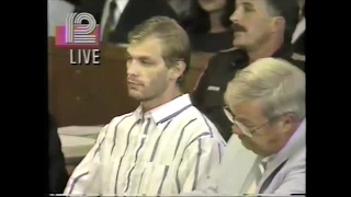 Full Jeffrey Dahmer’s first court appearance/Первое судебное слушание Джеффри Дамера.