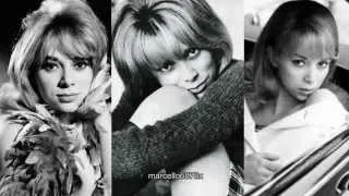French Movie Icon -  Mireille DARC - Sexy Funny Girl