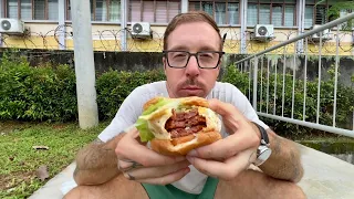 First Time RAMLY BURGER in Malaysia. Not What I Expected...